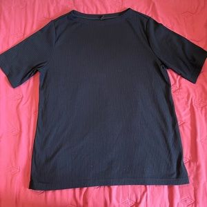 Uniqlo black shirt